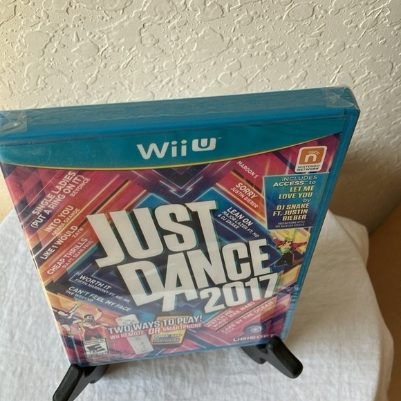 WiiU: Just Dance 2017- 40 hit songs- various artists - Picture 15 of 16